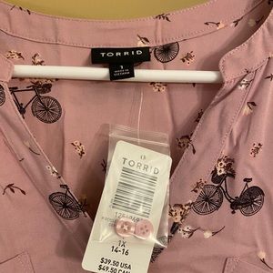 Torrid Dolman Button up. Size 1